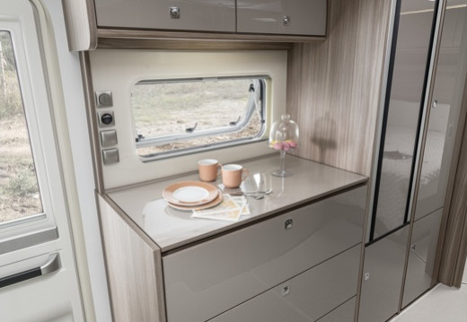 BANDES LED en façade et sous plancher